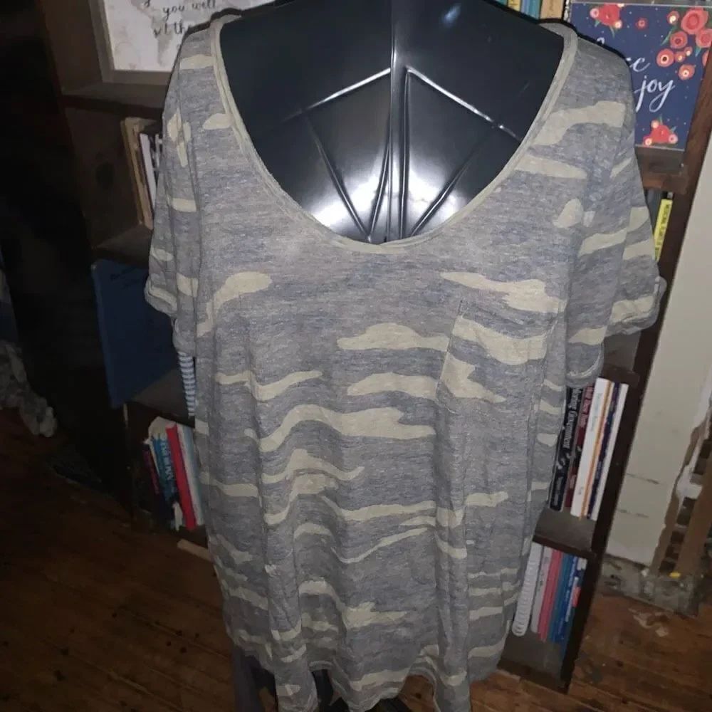 Torrid 1x camo classic fit broken in comfortable basic tee
